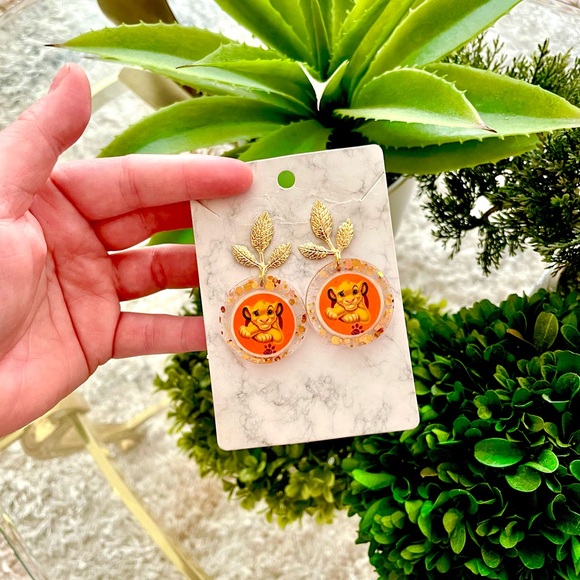 The Lion King Inspired Earrings - Picture 4 of 5